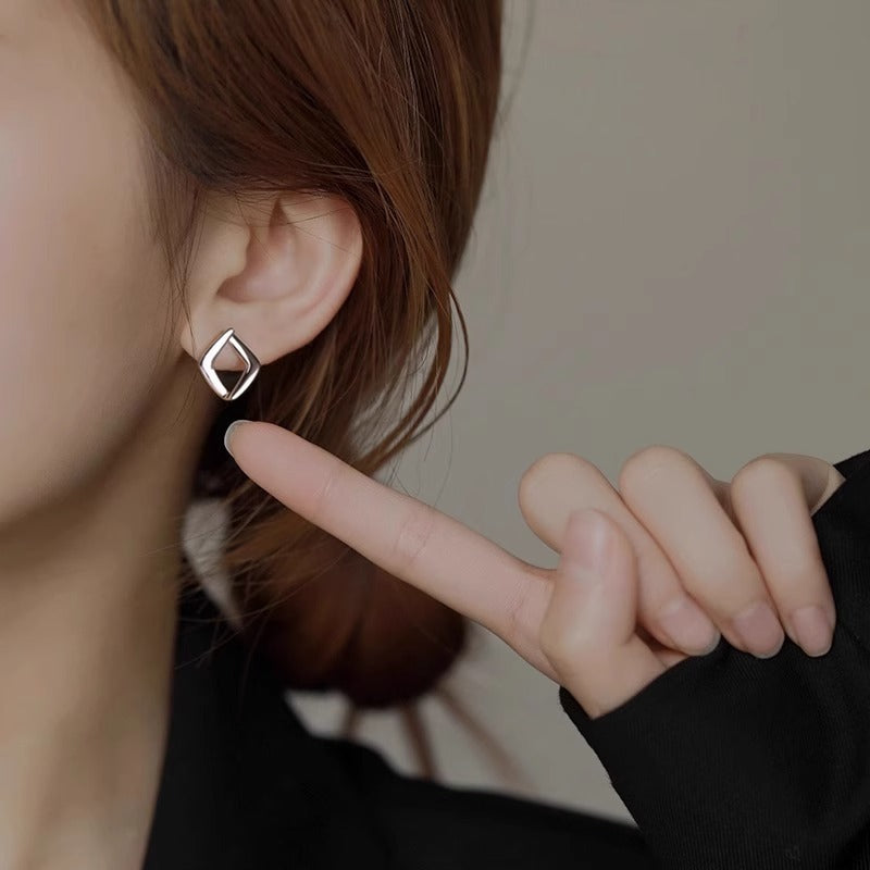 Stunning Earring for Daily Wear