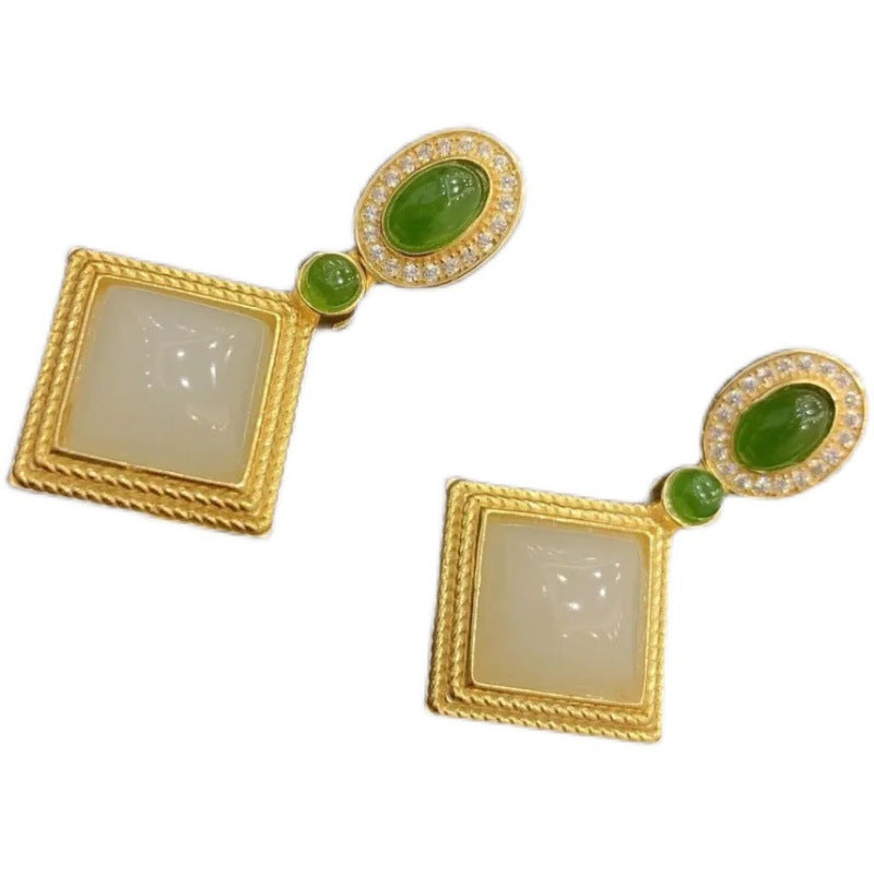 Romantic Silver Earring for Special Moments