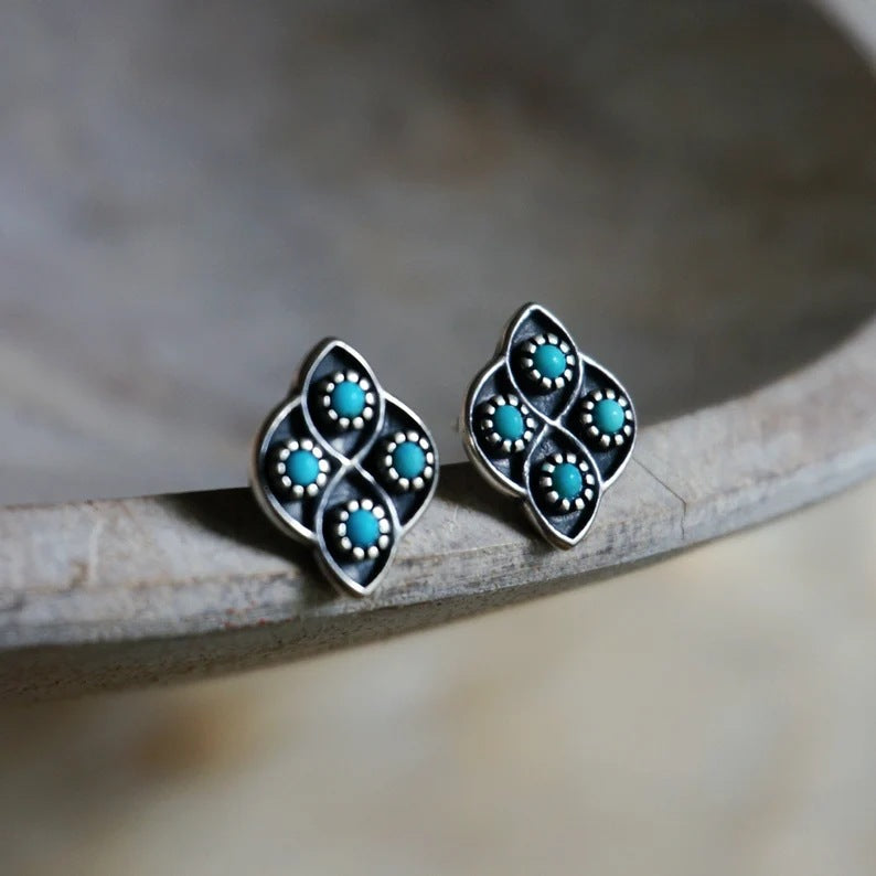 Stunning Silver Earring for Daily Wear