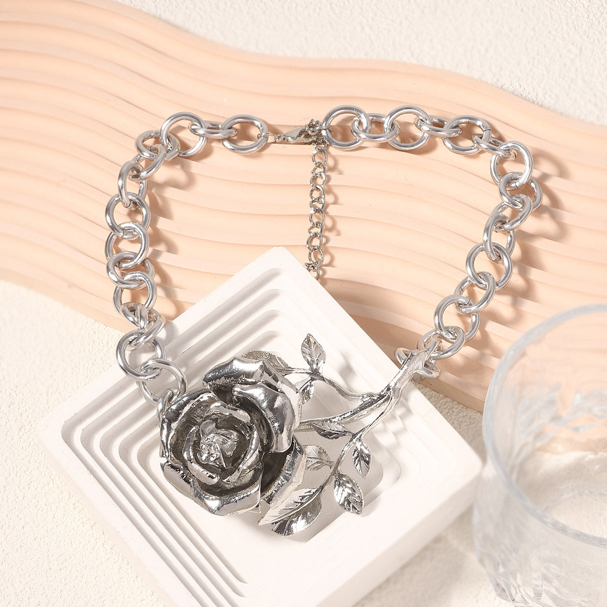 Charming Pendant for Any Occasion