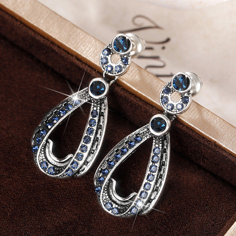 Charming Earring for Any Occasion