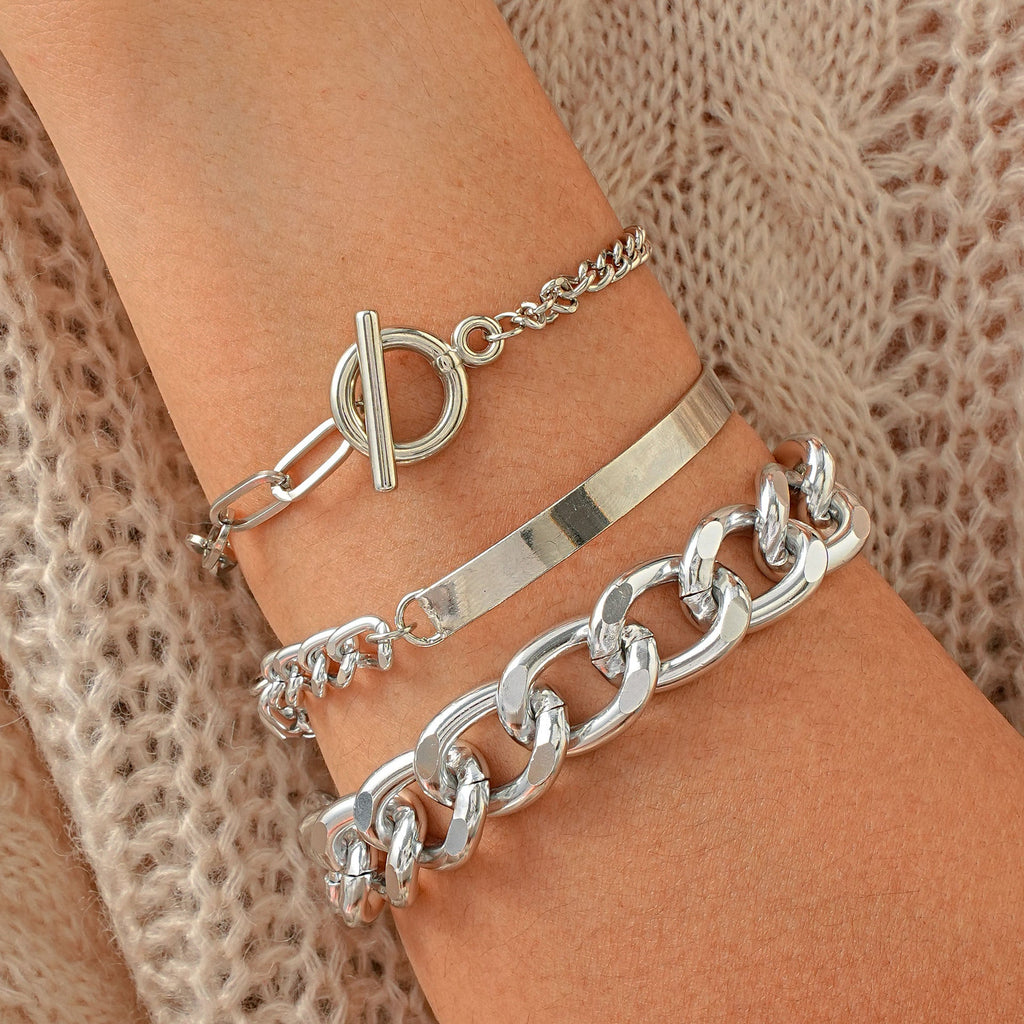 Stunning Set for Daily Wear