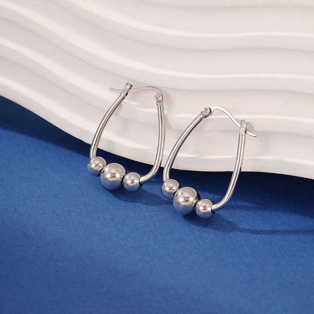 Charming Earring for Any Occasion
