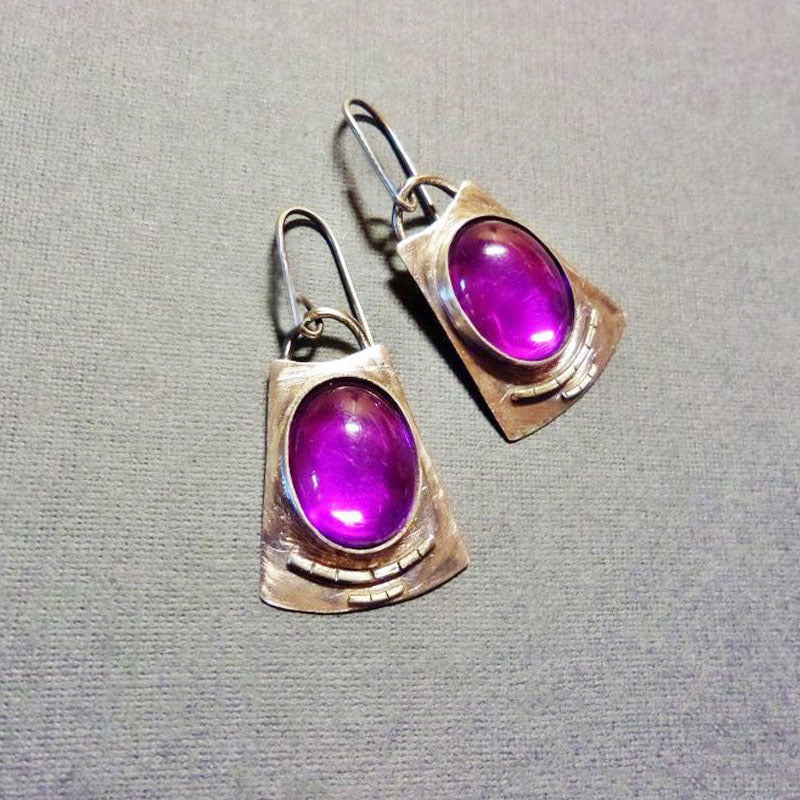 Romantic Silver Earring for Special Moments