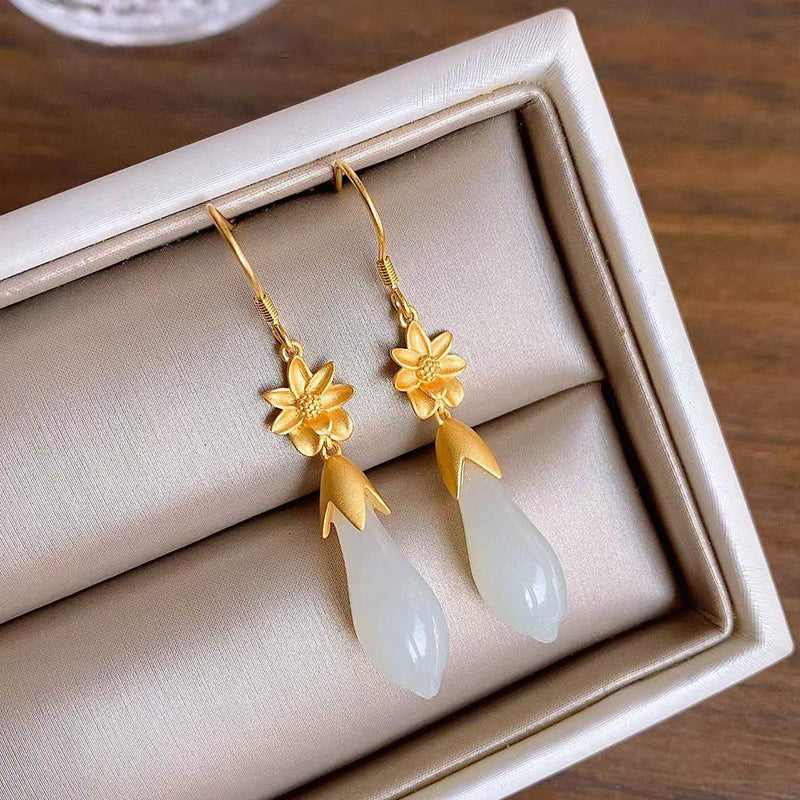 Classic Silver Earring with Timeless Appeal