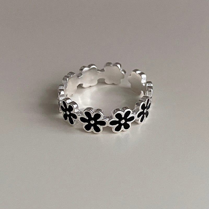 Beautiful Ring with Unique Style