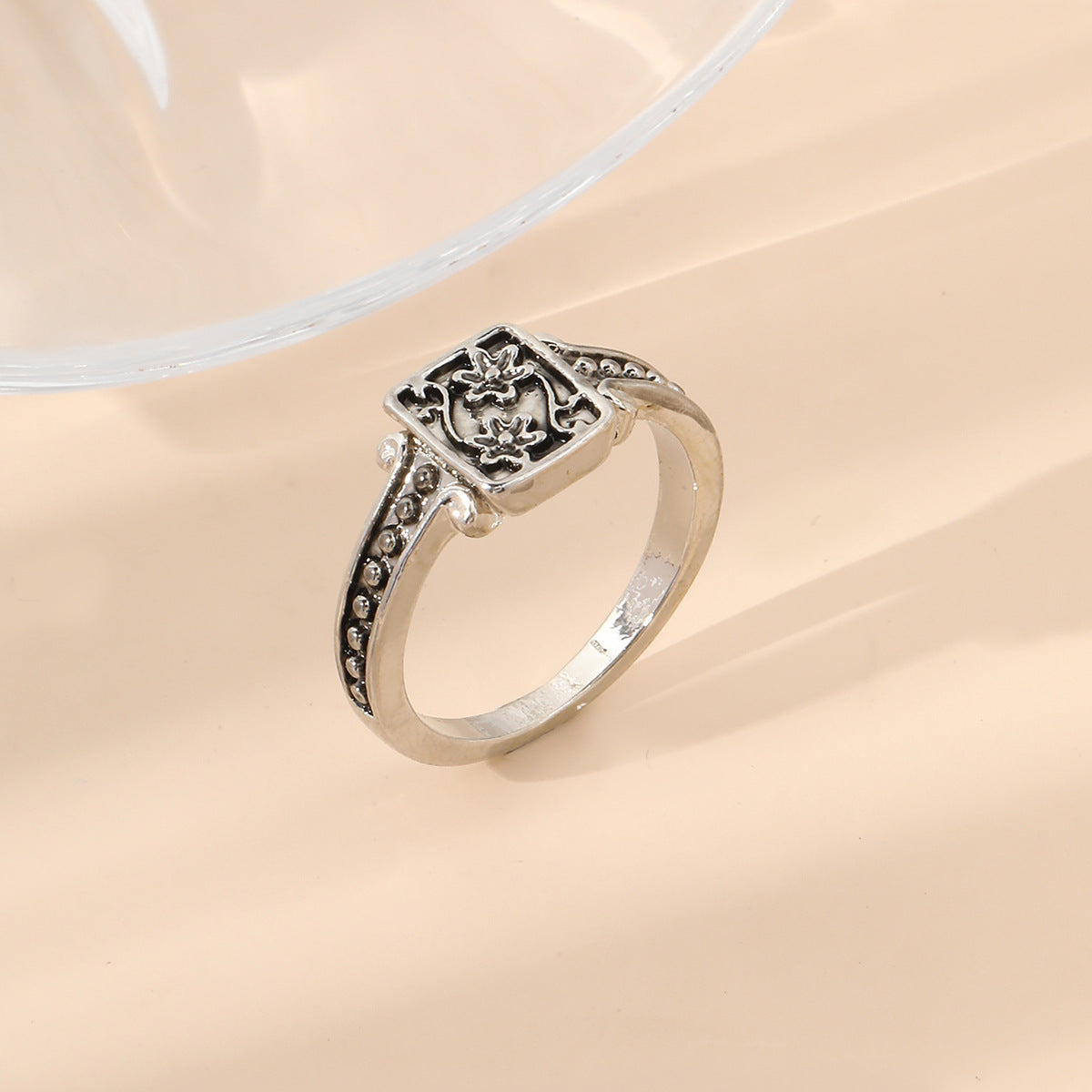 Classic Silver Ring with Timeless Appeal