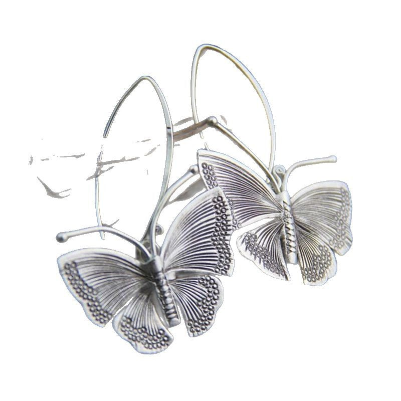 Classic Silver Earring with Timeless Appeal