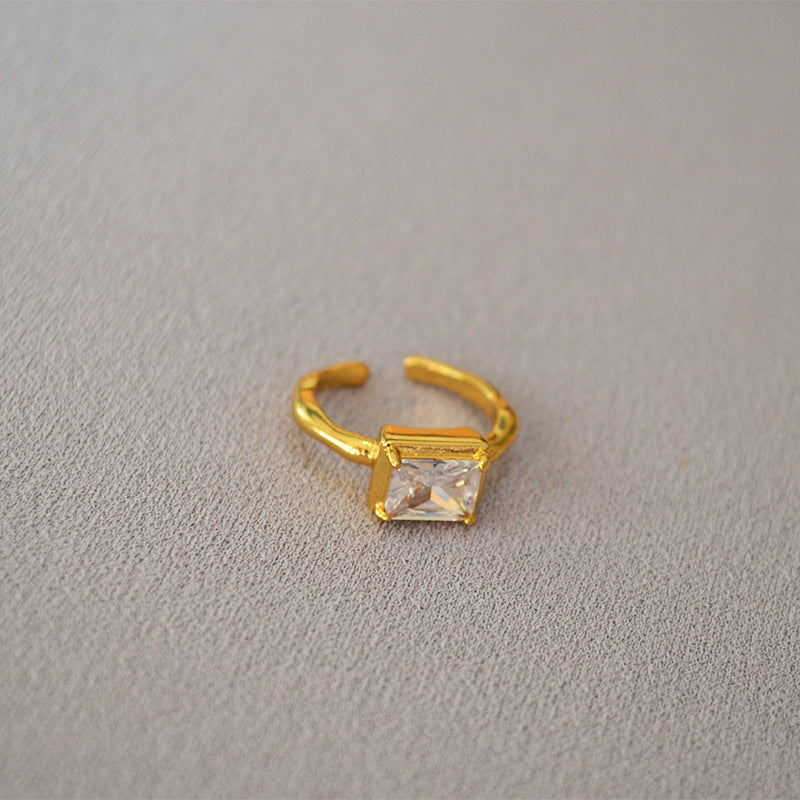 Stunning Gold Ring for Daily Wear