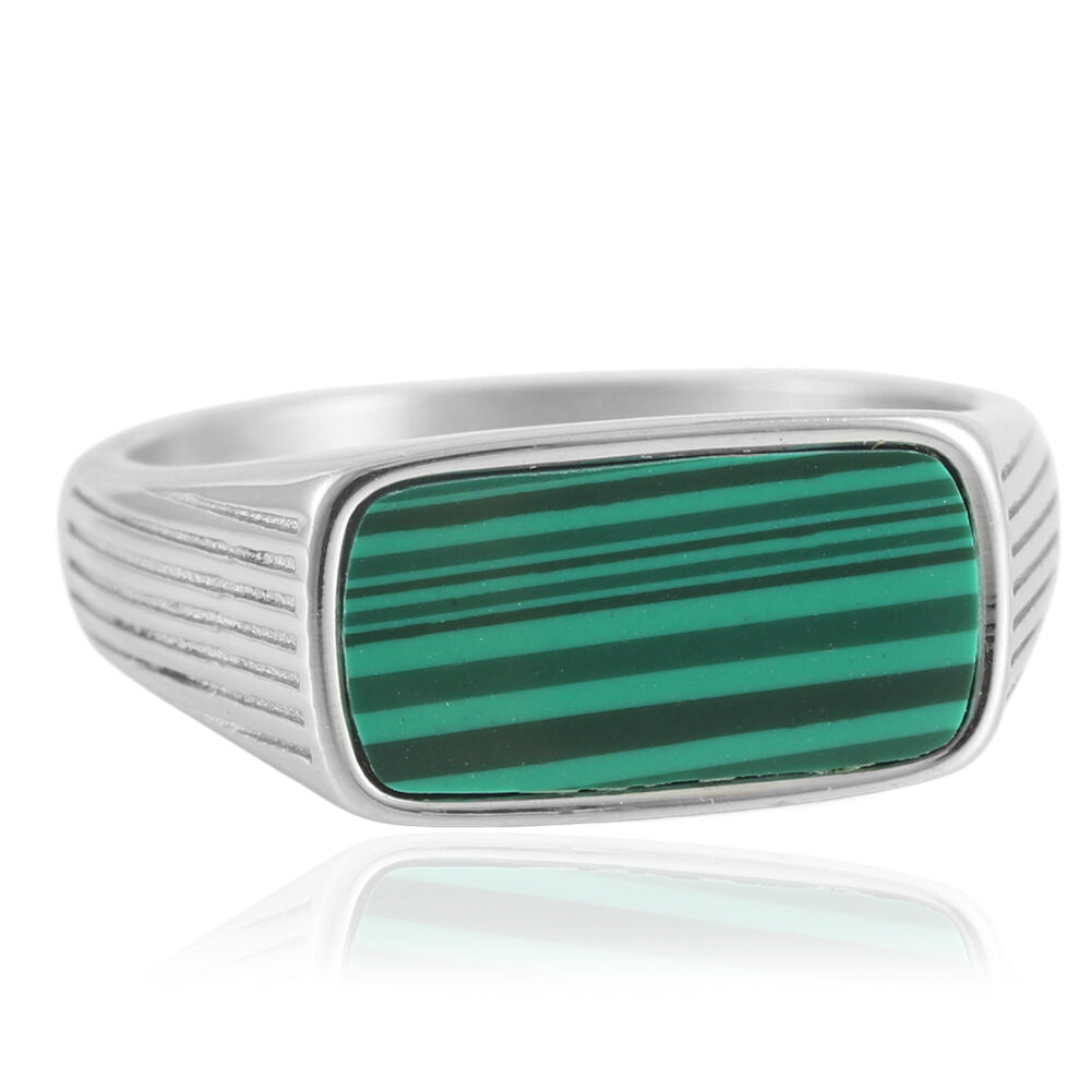 Classic Ring with Timeless Appeal