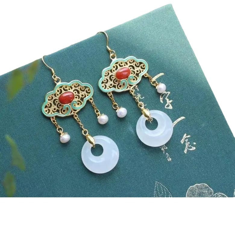Classic Silver Earring with Timeless Appeal