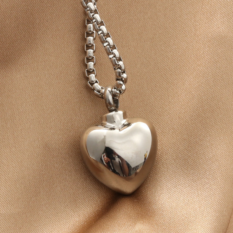 Charming Pendant for Any Occasion