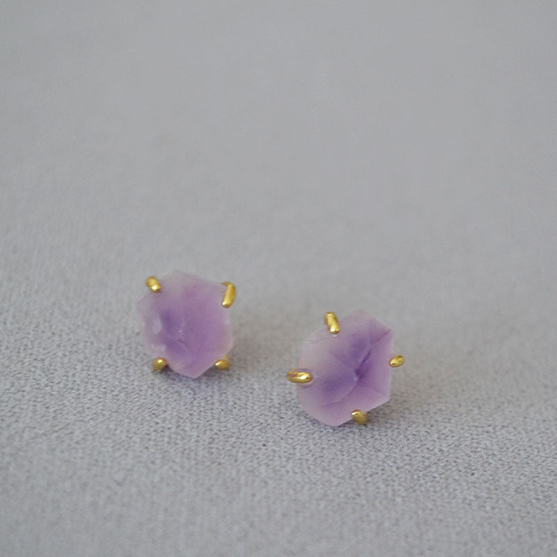 Romantic Gold Earring for Special Moments
