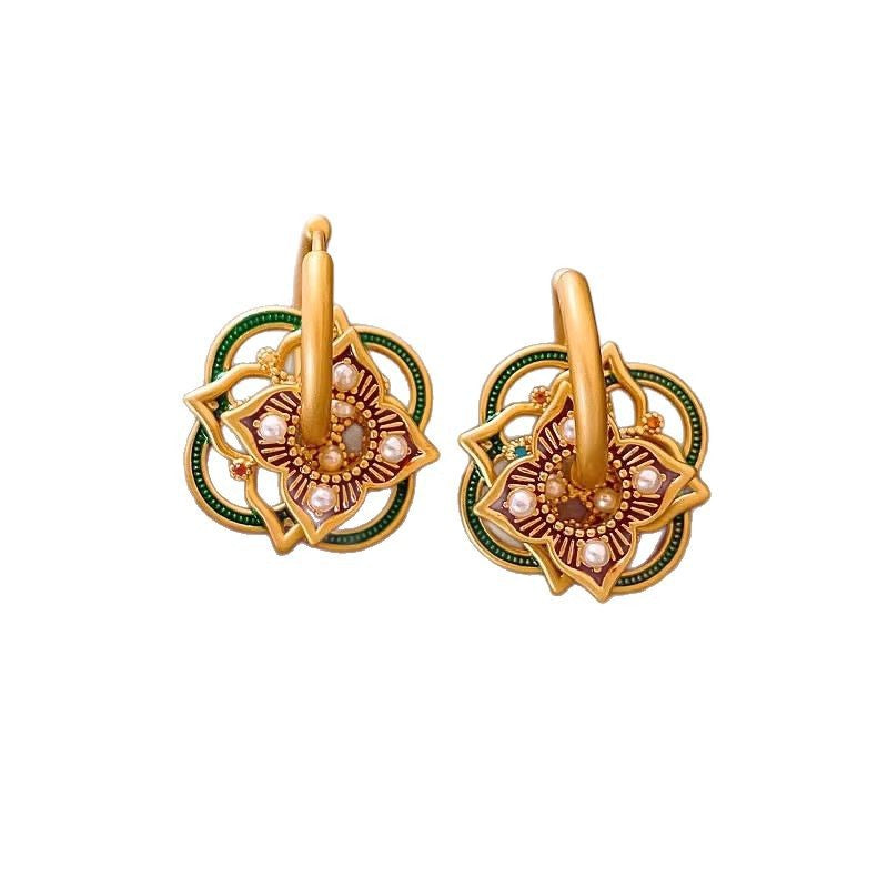 Charming Earring for Any Occasion