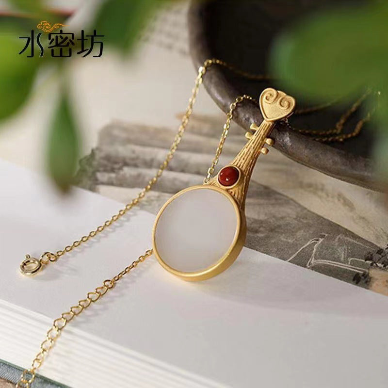 Beautiful Gold Set with Unique Style