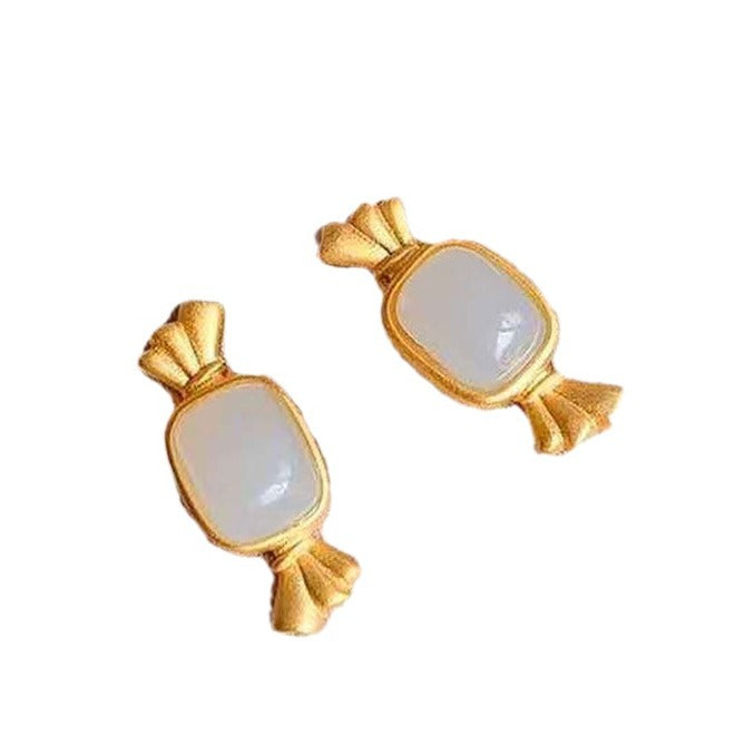 Charming Gold Earring for Any Occasion
