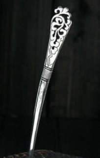 Elegant Piece for Every Occasion