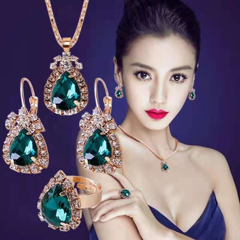 Beautiful Set with Unique Style