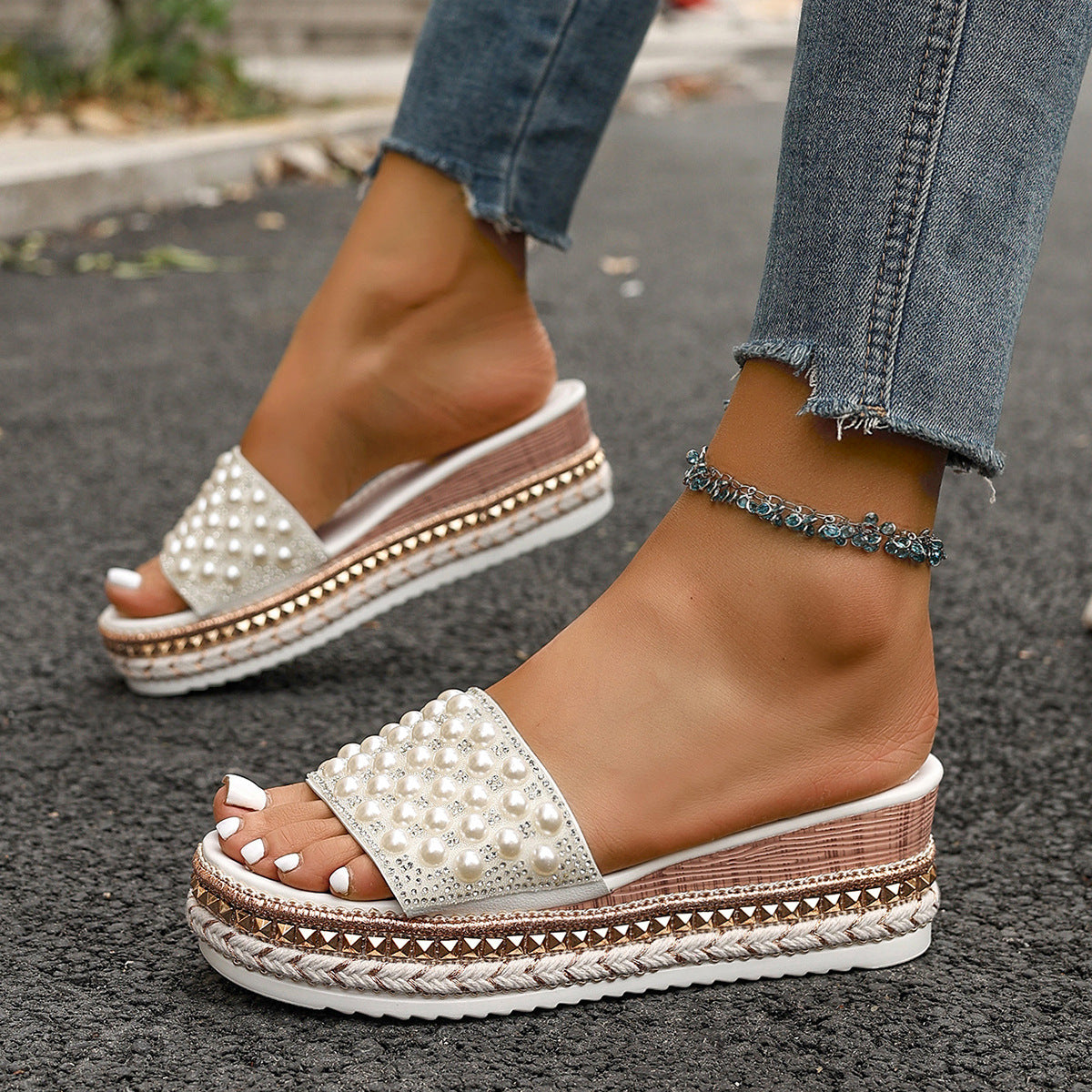 Beautifully Crafted Orthopedic Sandals