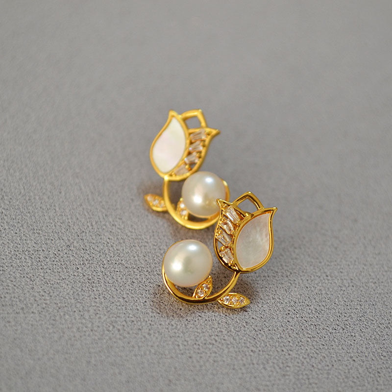 Stunning Silver Earring for Daily Wear