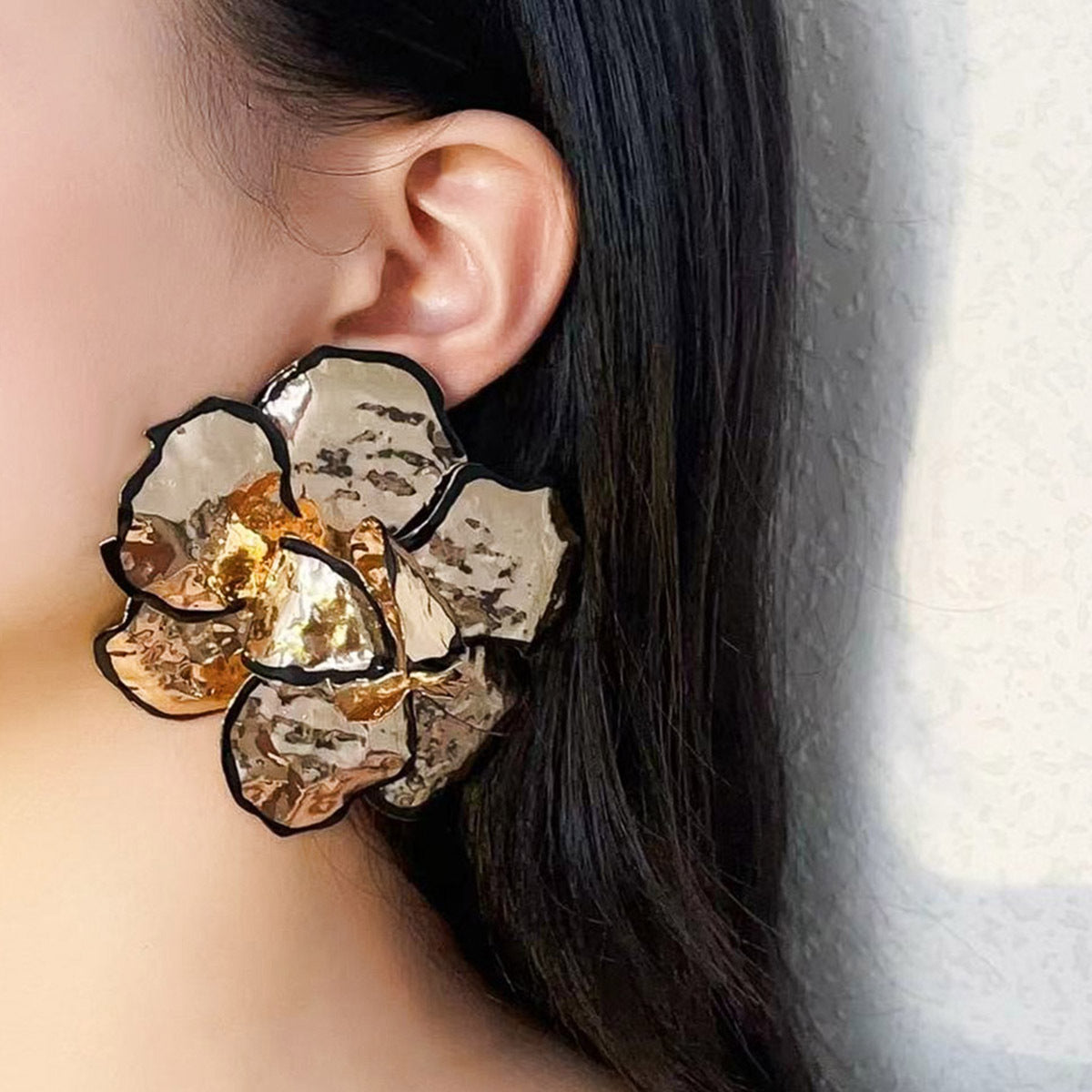 Elegant Earring for Every Occasion