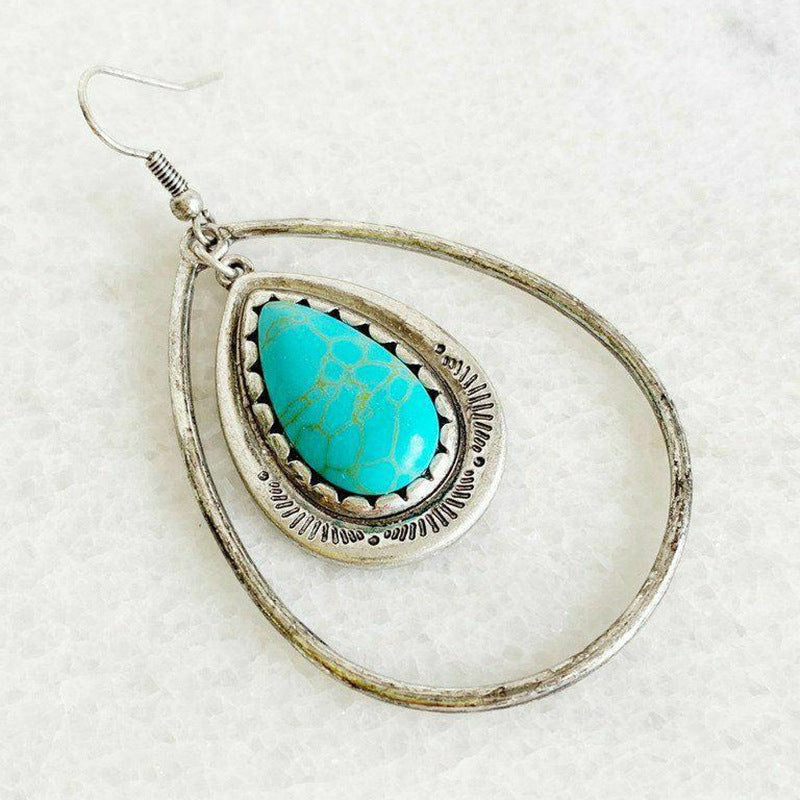 Romantic Silver Earring for Special Moments