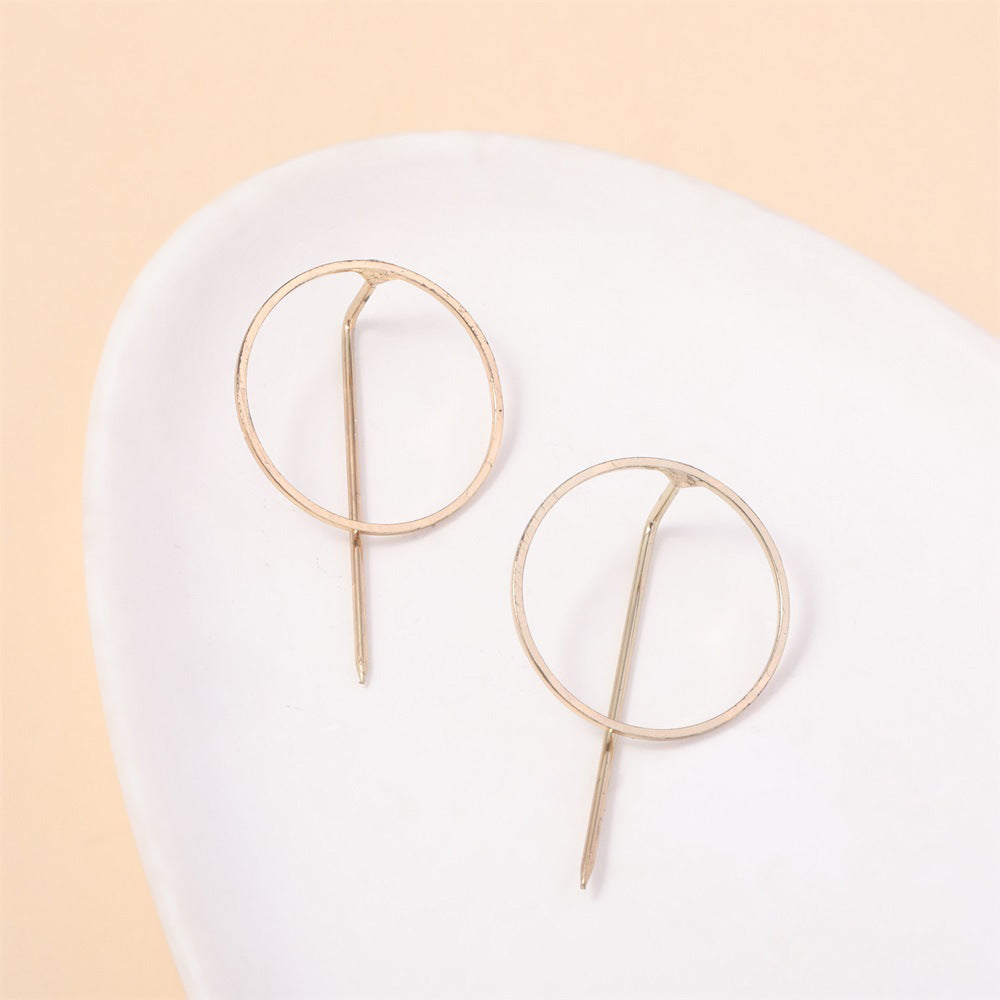 Charming Gold Piece for Any Occasion
