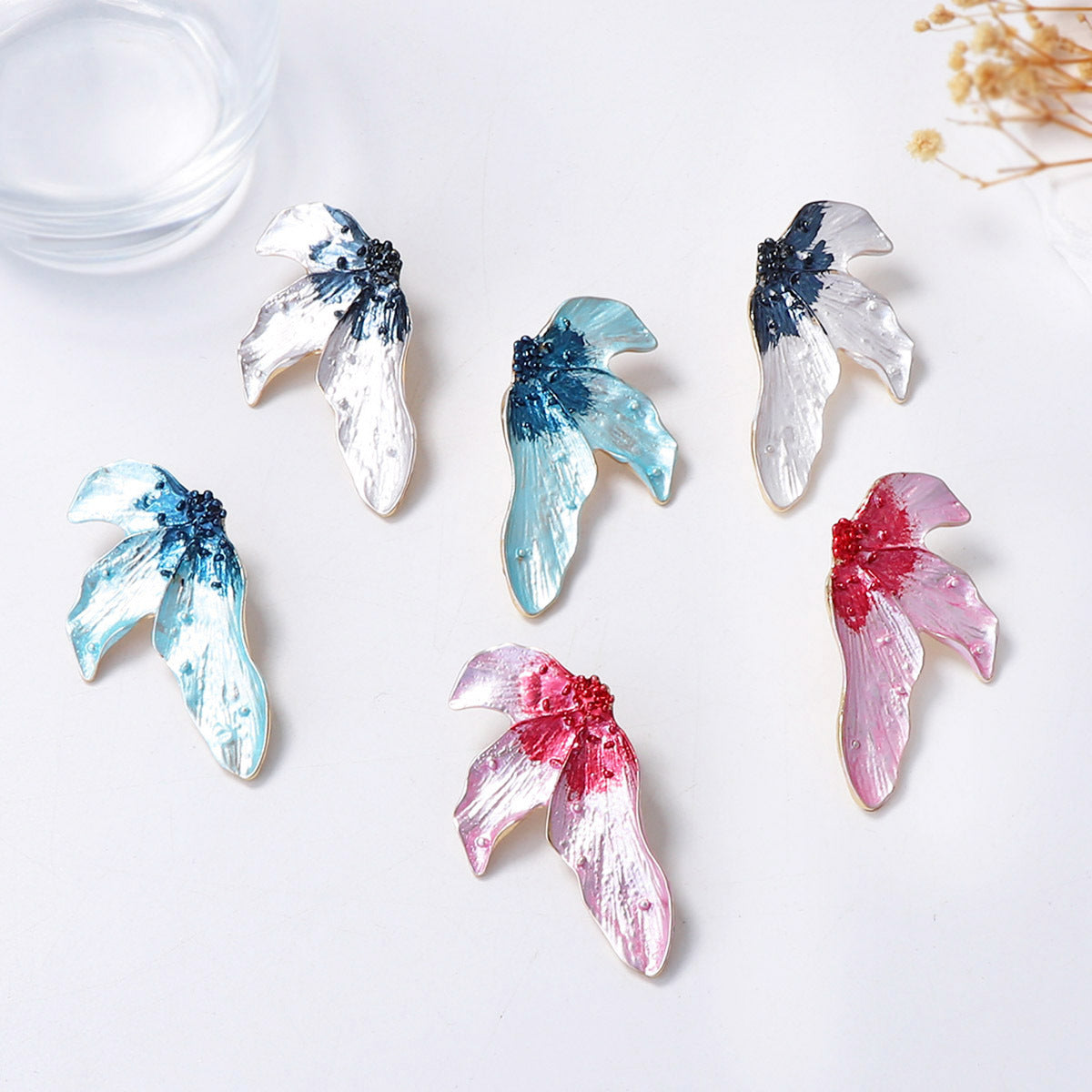 Charming Piece for Any Occasion