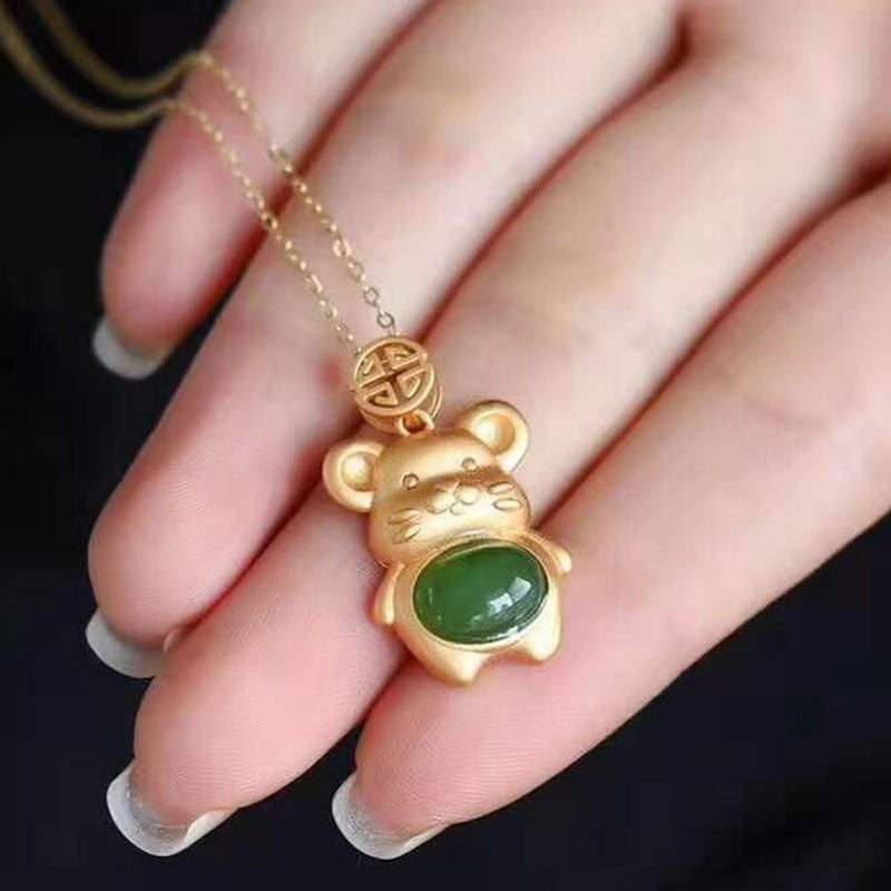 Elegant Gold Necklace for Every Occasion