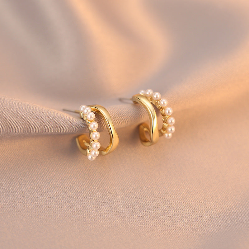 Charming Pearl Earring for Any Occasion