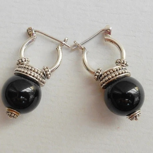 Classic Earring with Timeless Appeal