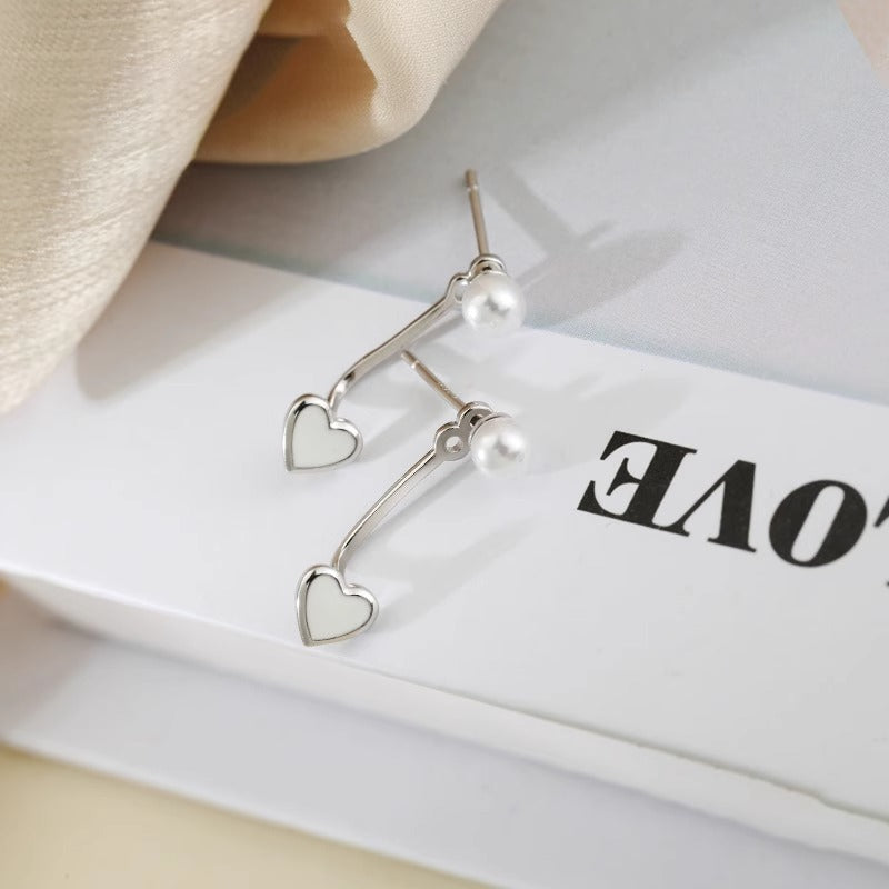 Classic Pearl Earring with Timeless Appeal