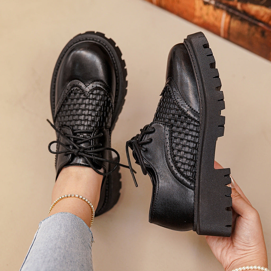 Graceful Orthopedic Shoes for Modern Look