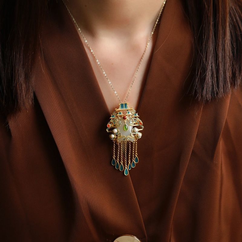 Beautiful Pendant with Unique Style