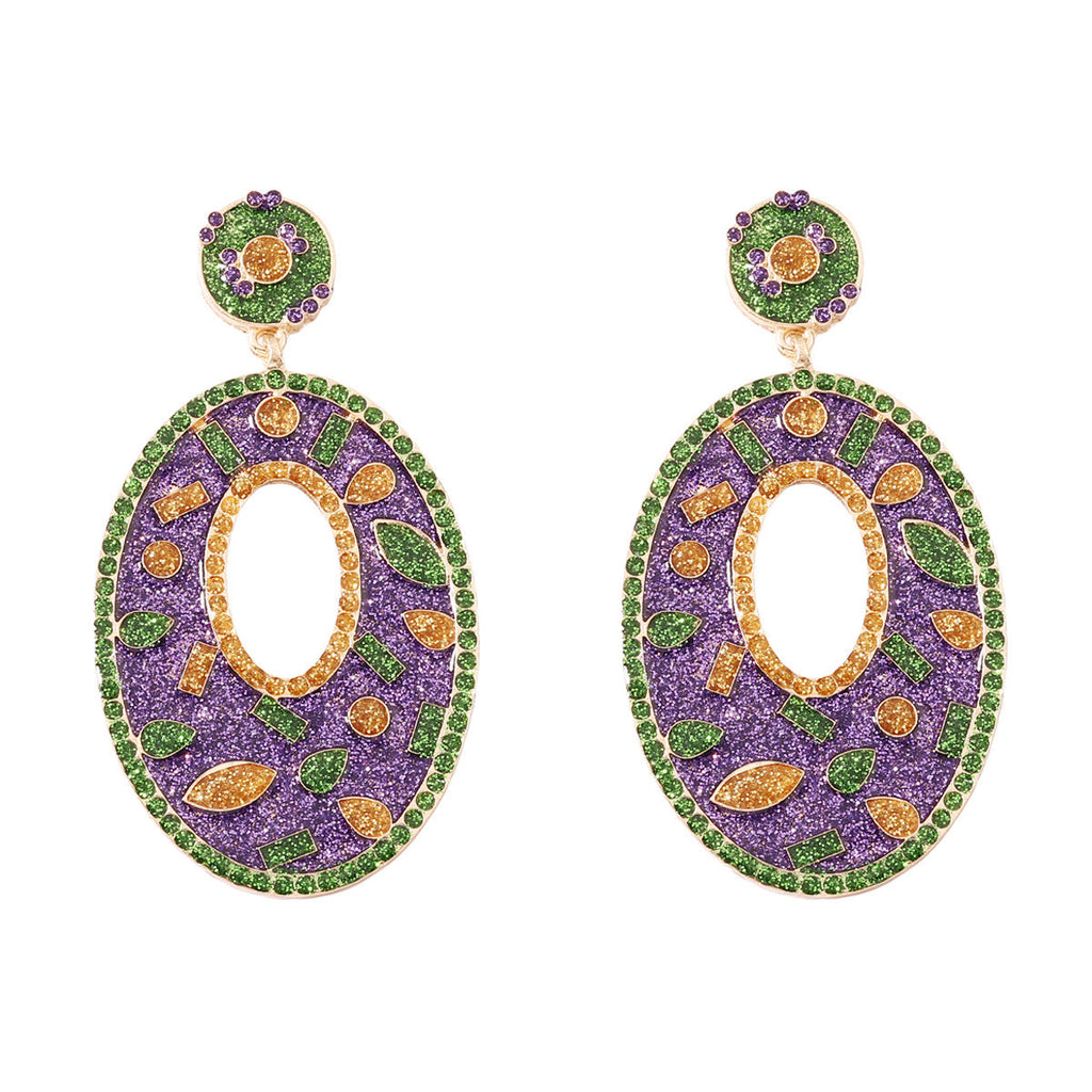 Charming Earring for Any Occasion