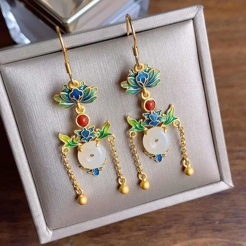 Stunning Gold Earring for Daily Wear