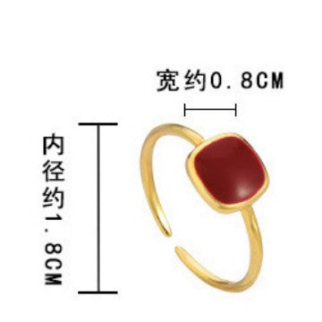 Classic Gold Ring with Timeless Appeal