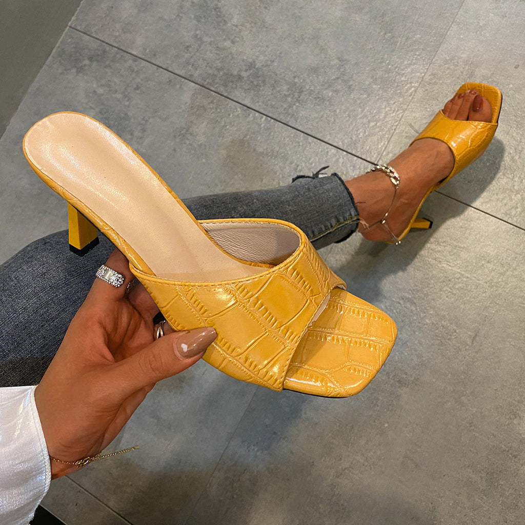Graceful Orthopedic Sandals for Modern Look