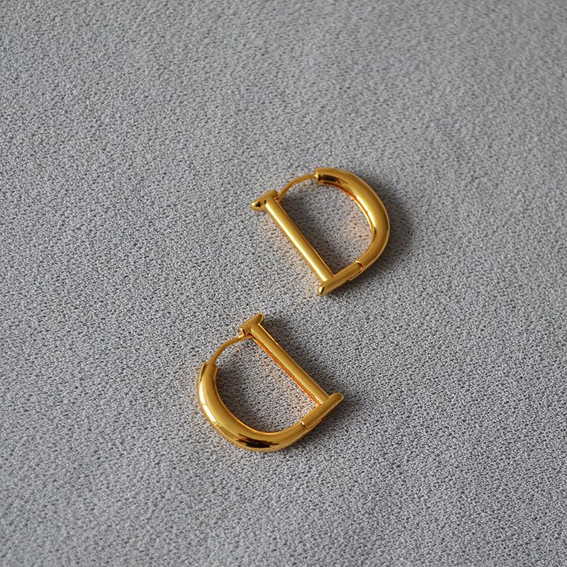 Elegant Gold Earring for Every Occasion