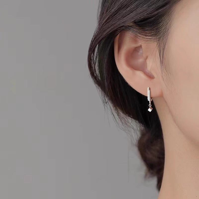 Classic Earring with Timeless Appeal