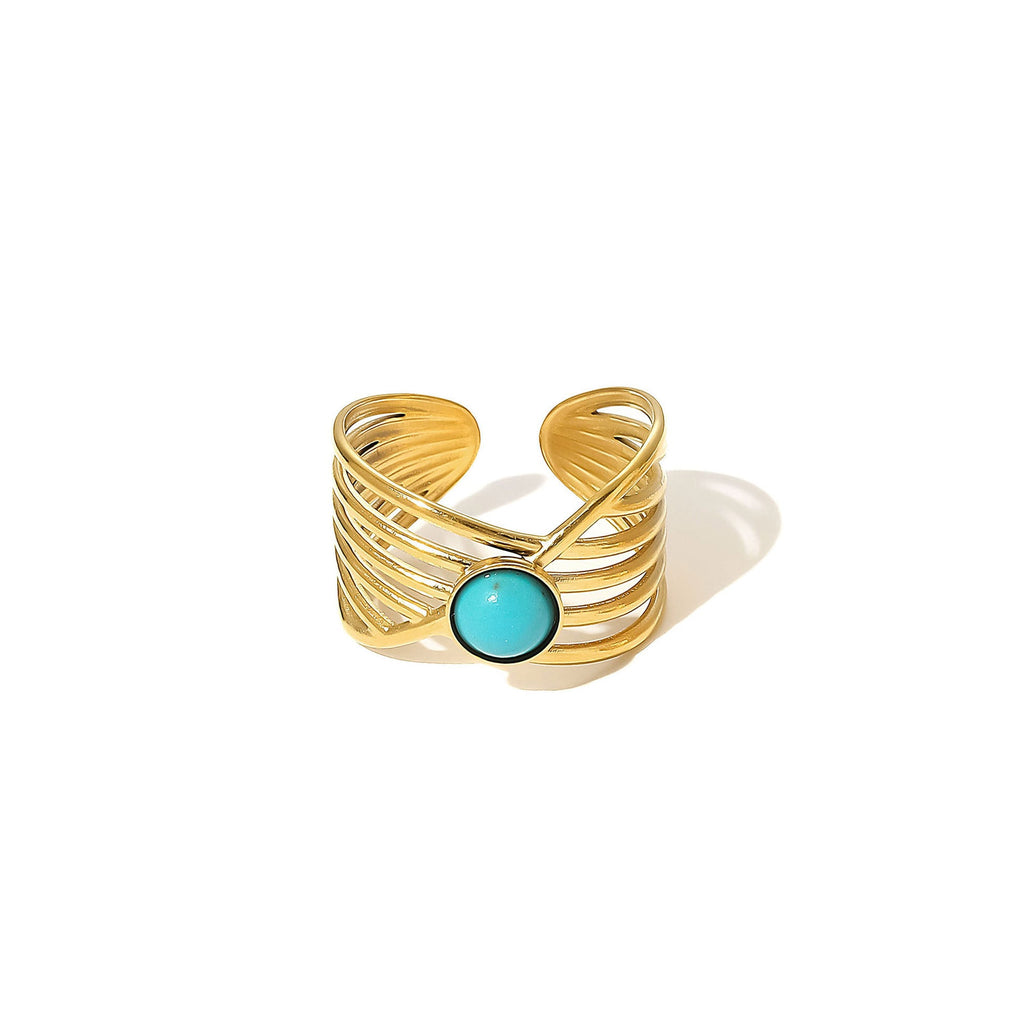 Romantic Gold Bracelet for Special Moments