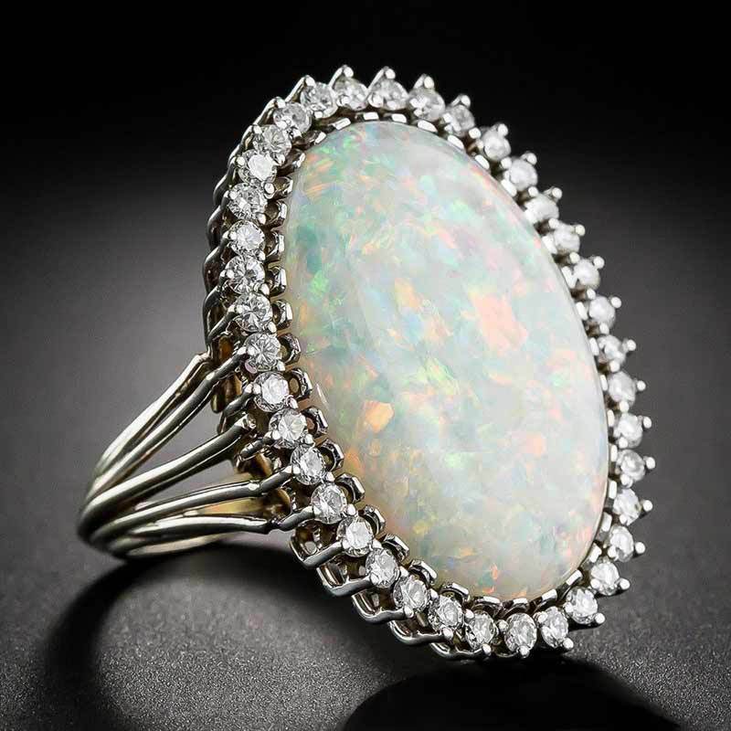 Classic Ring with Timeless Appeal
