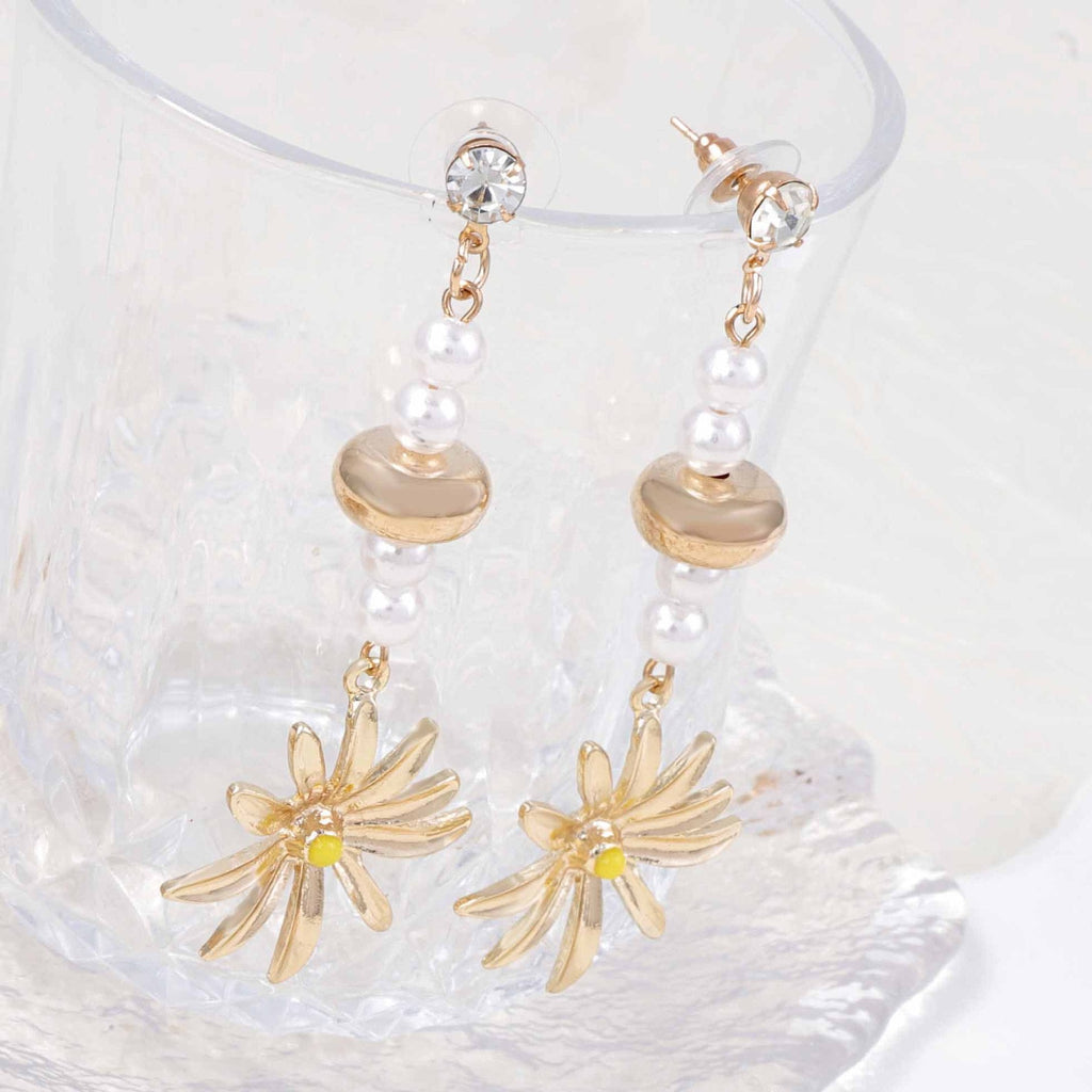 Classic Earring with Timeless Appeal