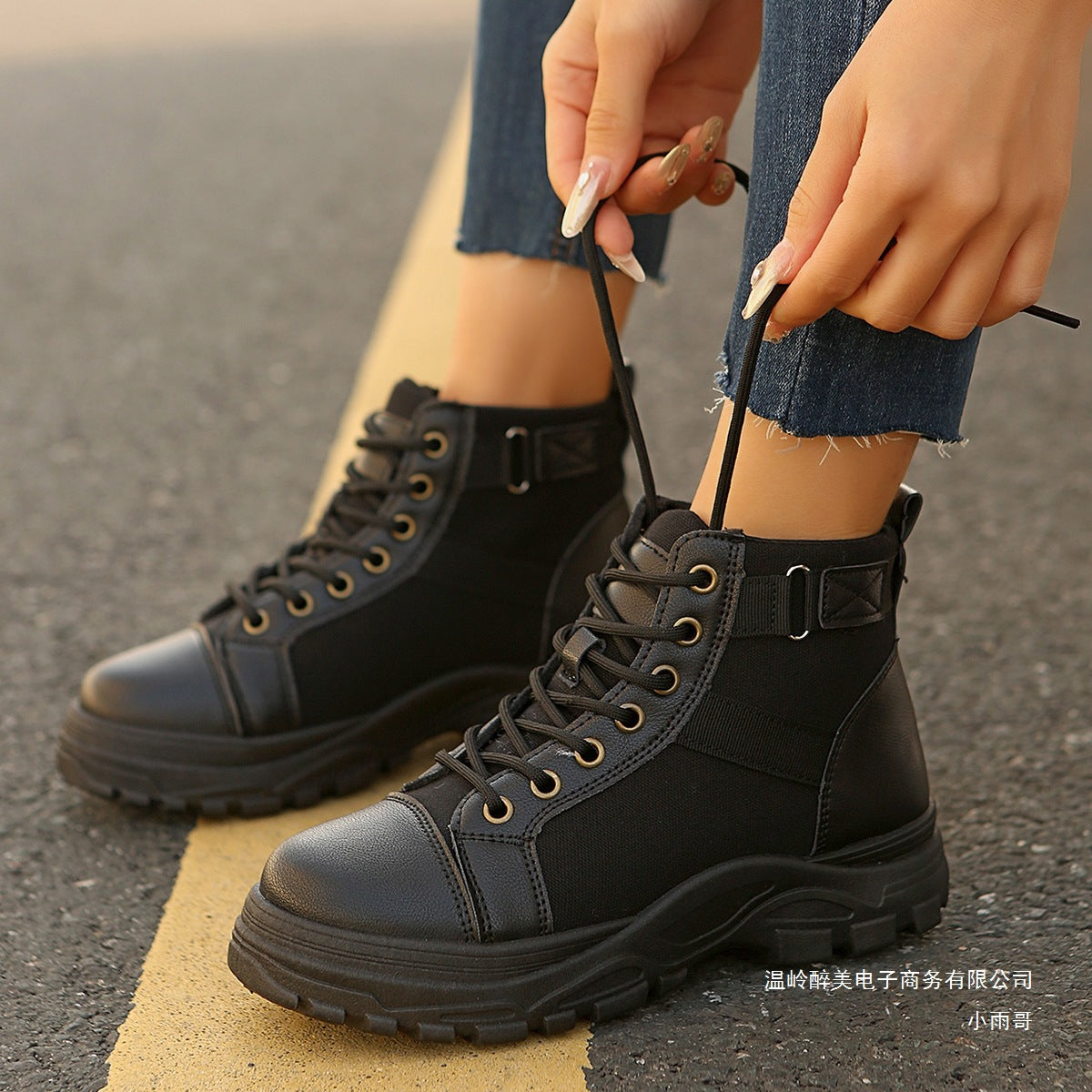 Elegant Orthopedic Sneakers for Every Step