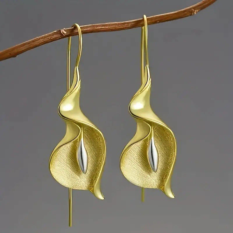 Stunning Earring for Daily Wear