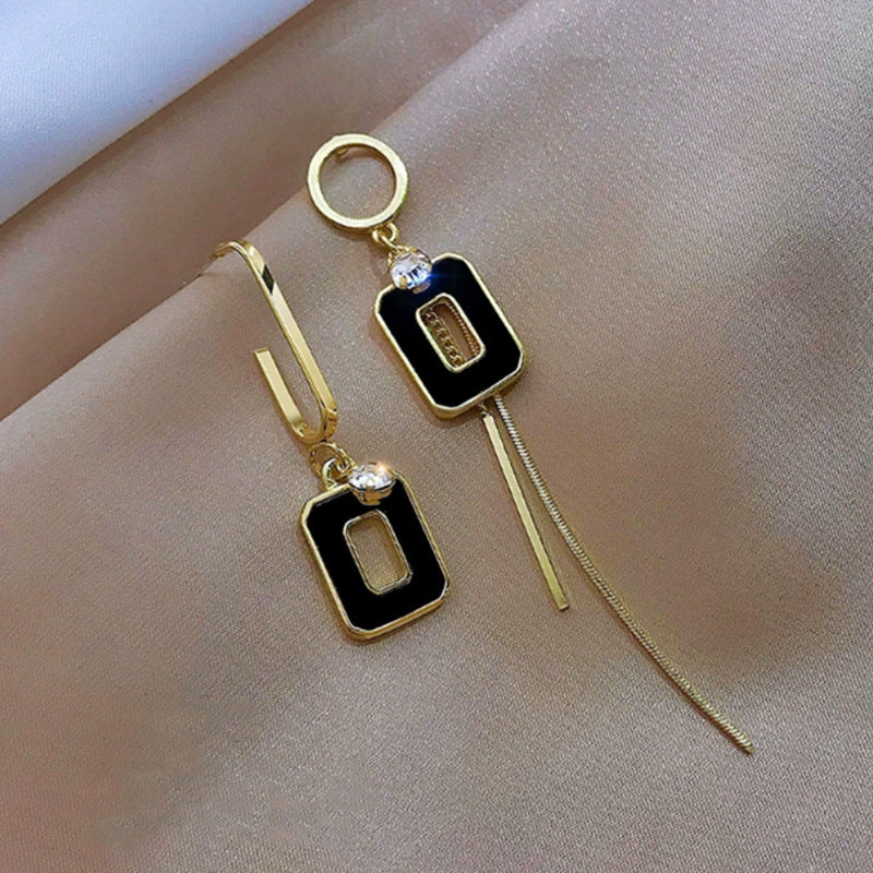 Classic Earring with Timeless Appeal