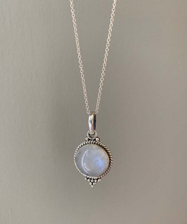 Charming Necklace for Any Occasion