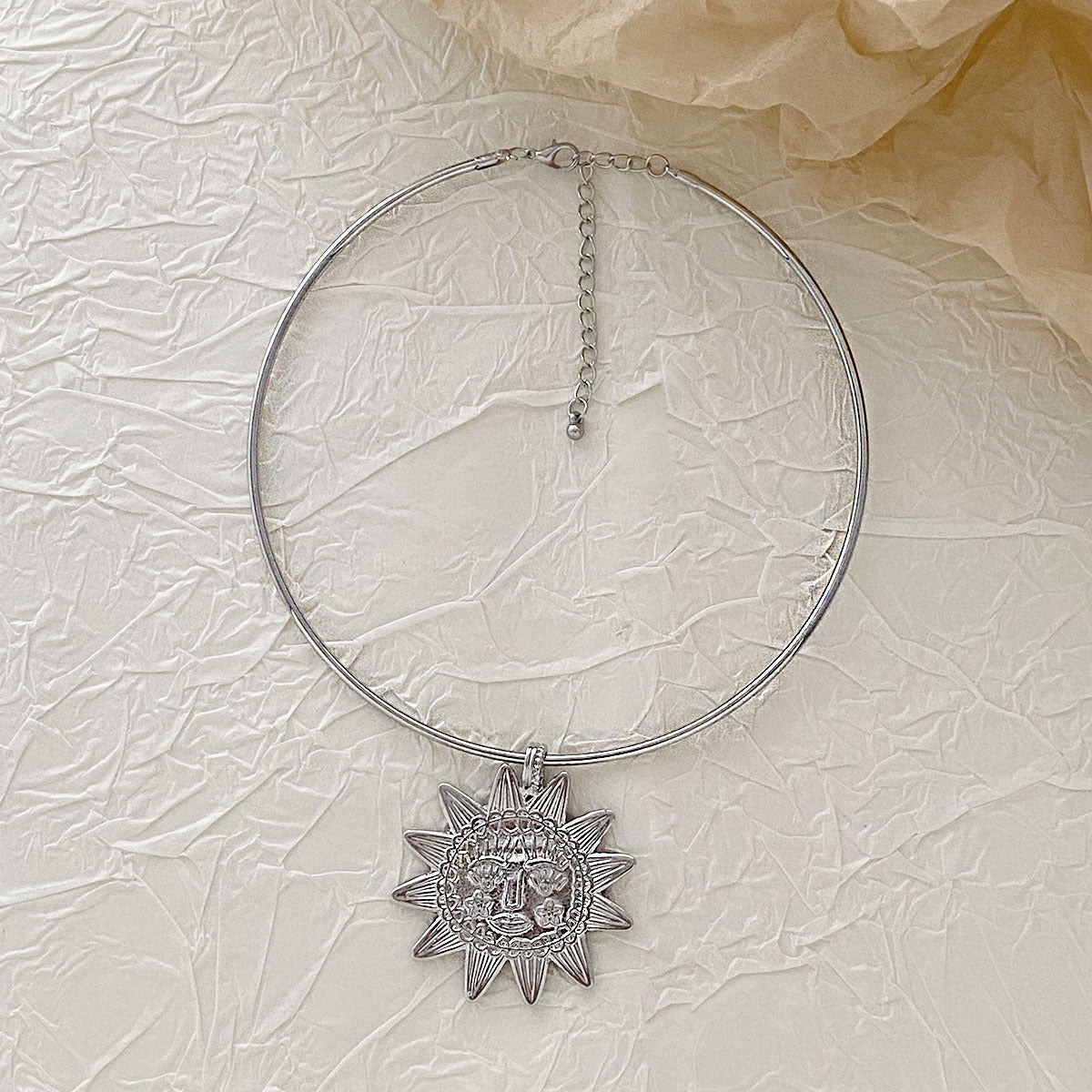 Charming Pendant for Any Occasion