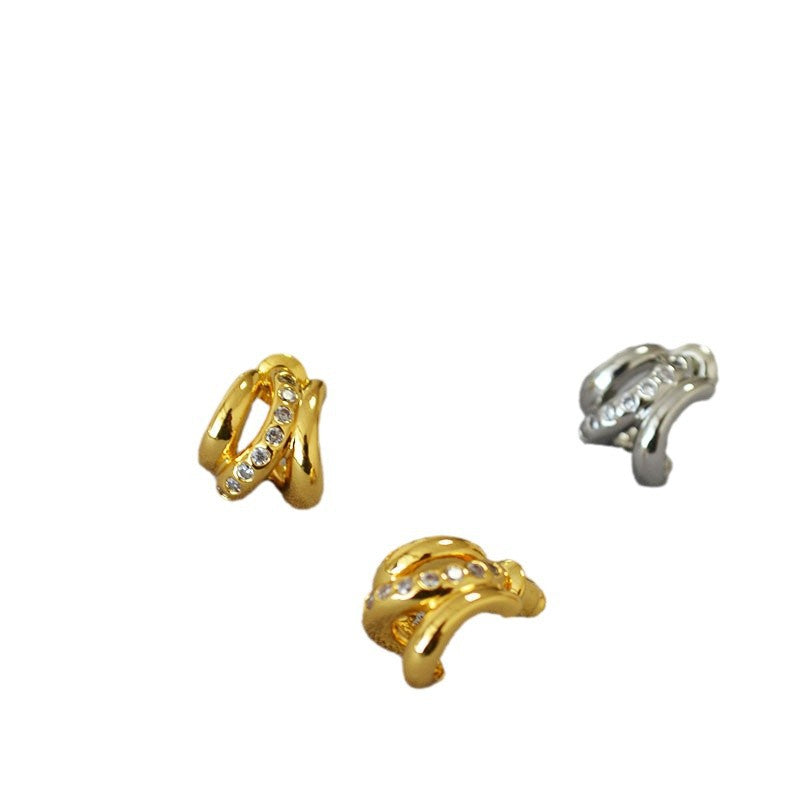 Beautiful Gold Earring with Unique Style