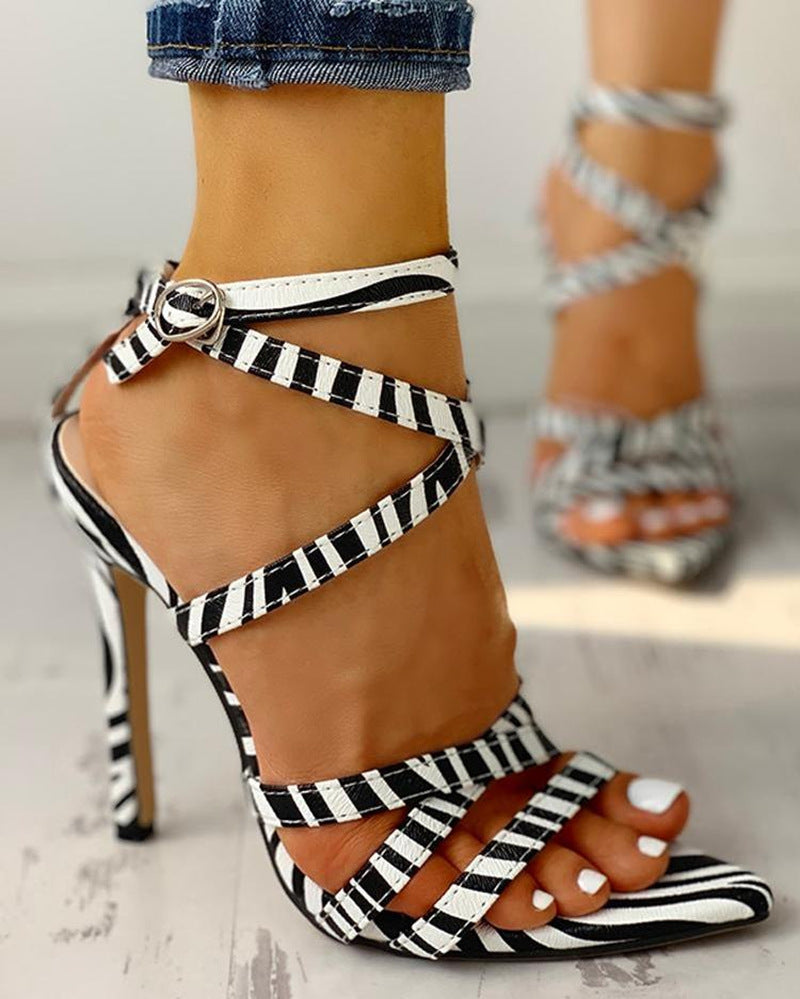 Chic Orthopedic Sandals with Unique Design